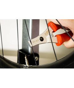 Pinza Sujeta Rayos Planos Bicicleta Unior 1753/2B-US