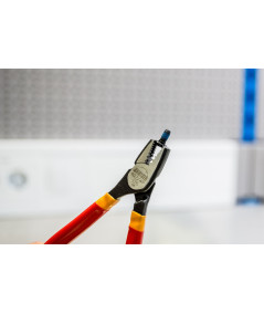 Pinza Sujeta Tornillos Perfil Dañado Unior 407/4PR